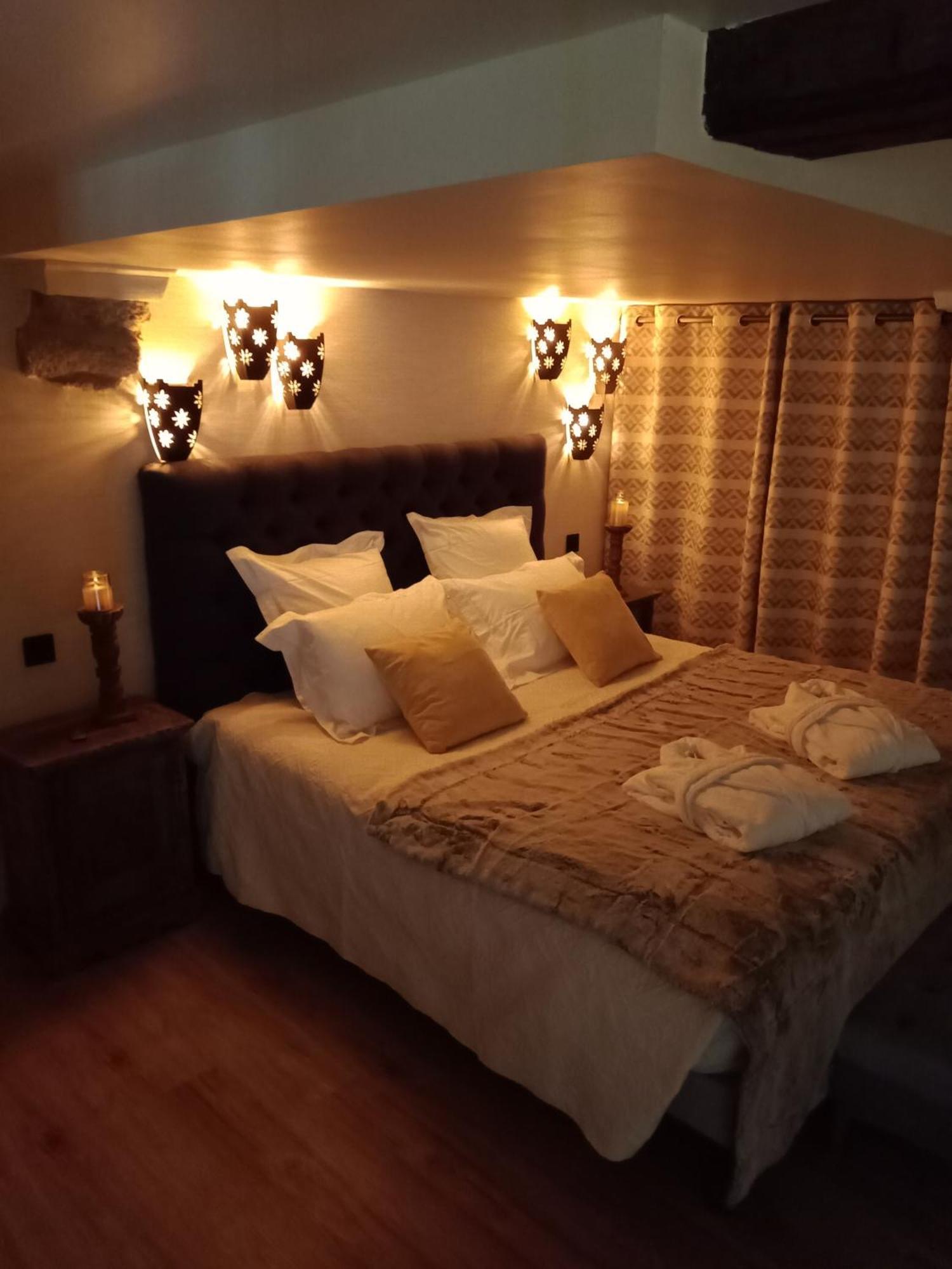 Manoir Du Grand Chene Hotel La Vraie-Croix Стая снимка