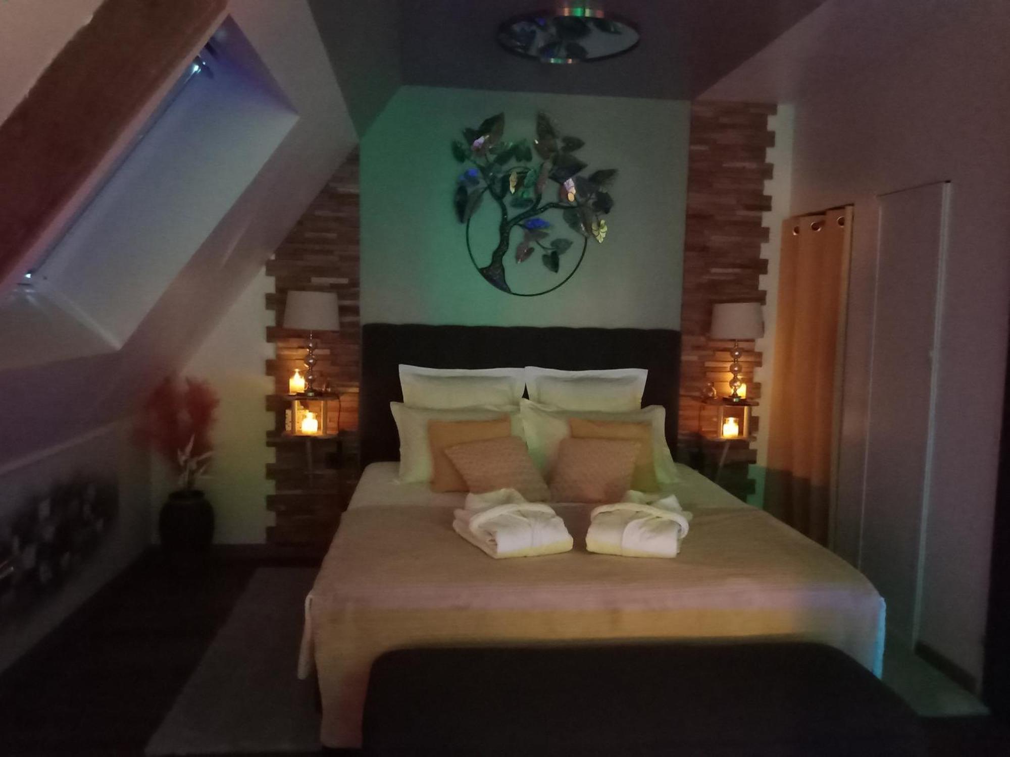 Manoir Du Grand Chene Hotel La Vraie-Croix Стая снимка