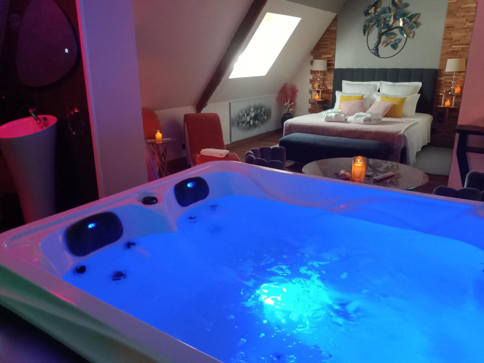 Manoir Du Grand Chene Hotel La Vraie-Croix Екстериор снимка
